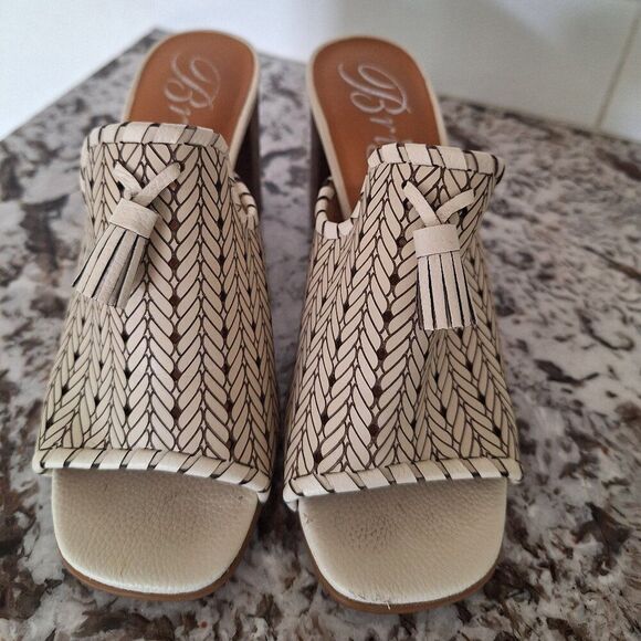 Brighton Rhea Sandals 5M - Picture 1 of 9
